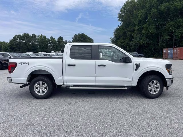 2025 Oxford White Ford F-150 XL 4X4 Truck