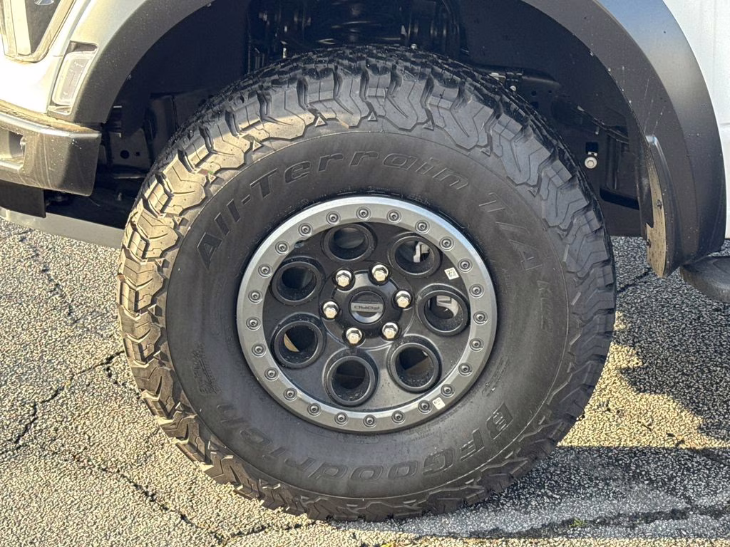 2025 Oxford White Ford F-150 Raptor 4X4 Truck