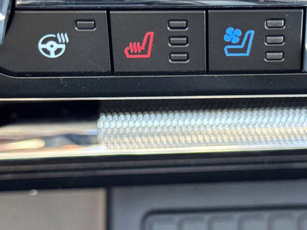 2025 Oxford White Ford F-150 Raptor 4X4 Truck