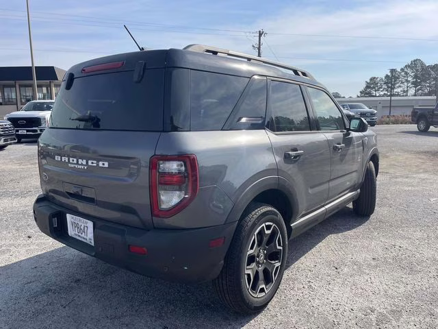 2025 Gray Metallic Ford Bronco Sport Outer Banks 4X4 SUV