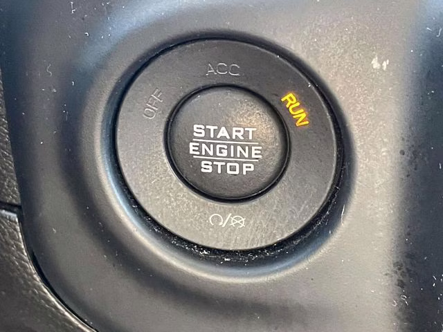 2019 Granite Crystal Metallic Clearcoat Jeep Wrangler Unlimited Sport S 4X4 SUV