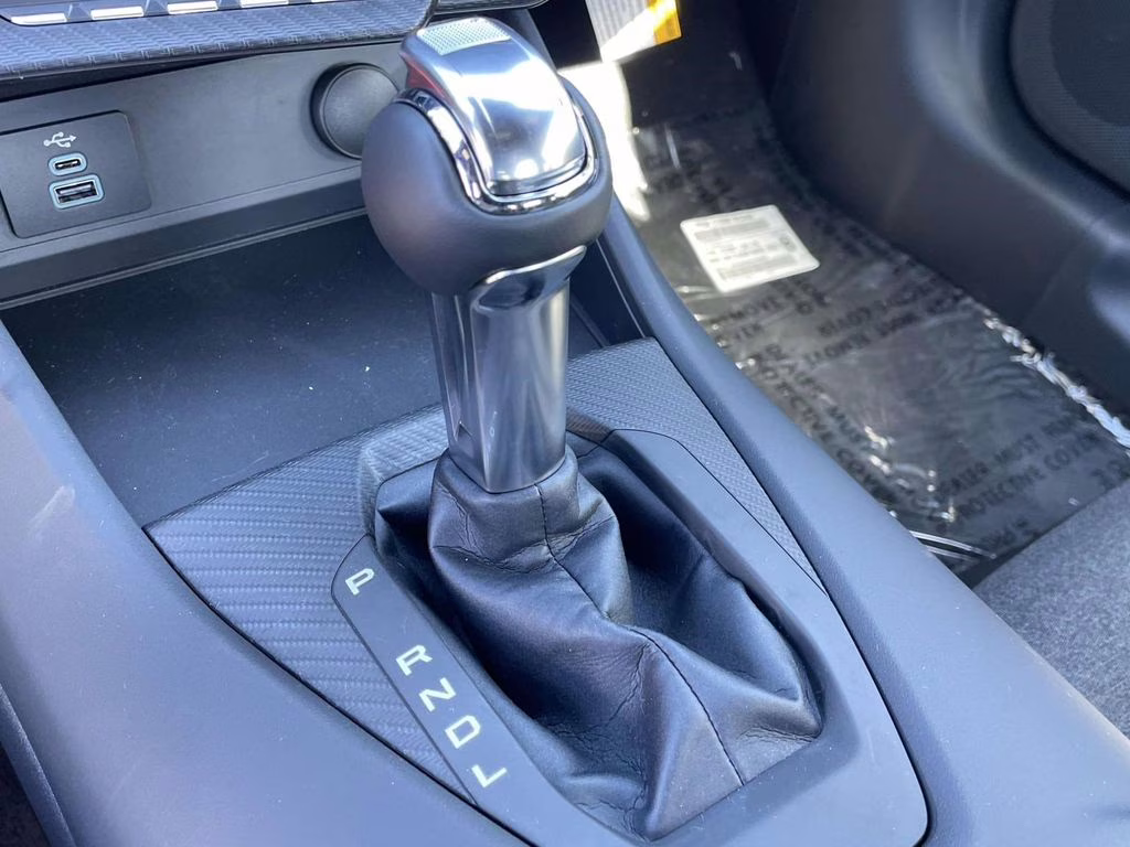 2025 Oxford White Ford Mustang EcoBoost RWD Coupe