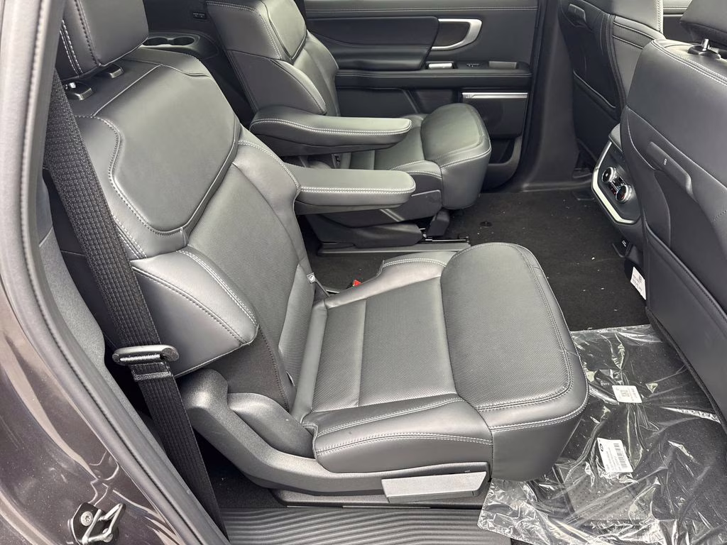 2025 Gray Metallic Ford Expedition Max Platinum 4X4 SUV