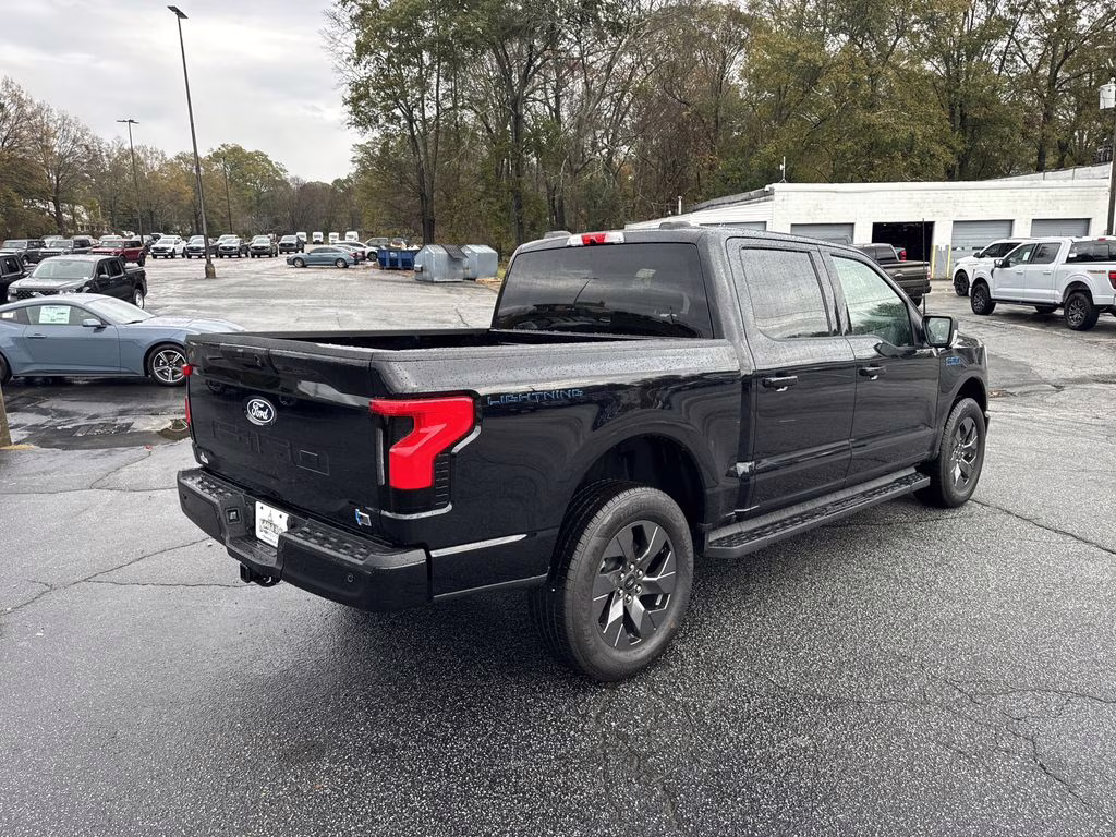 2025 Black Metallic Ford F-150 Lightning Flash AWD Truck