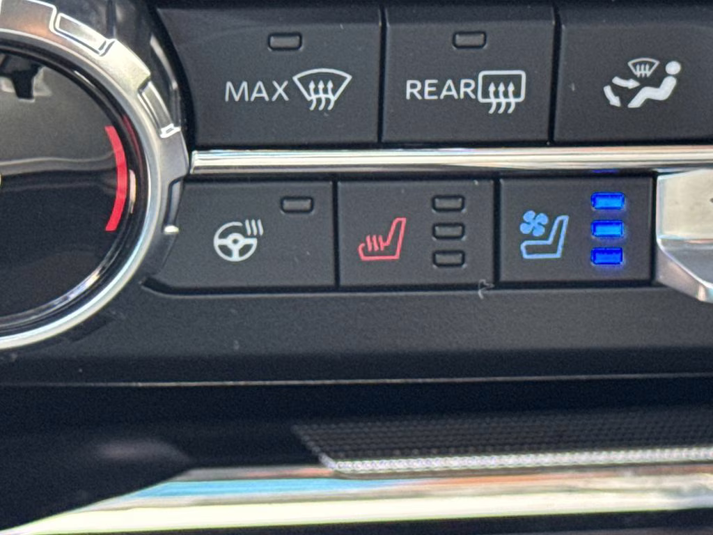 2026 Black Metallic Ford Super Duty F-250 SRW Lariat 4X4 Truck