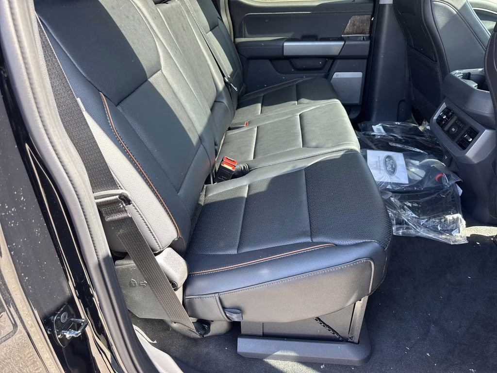 2026 Black Metallic Ford Super Duty F-350 SRW Lariat 4X4 Truck