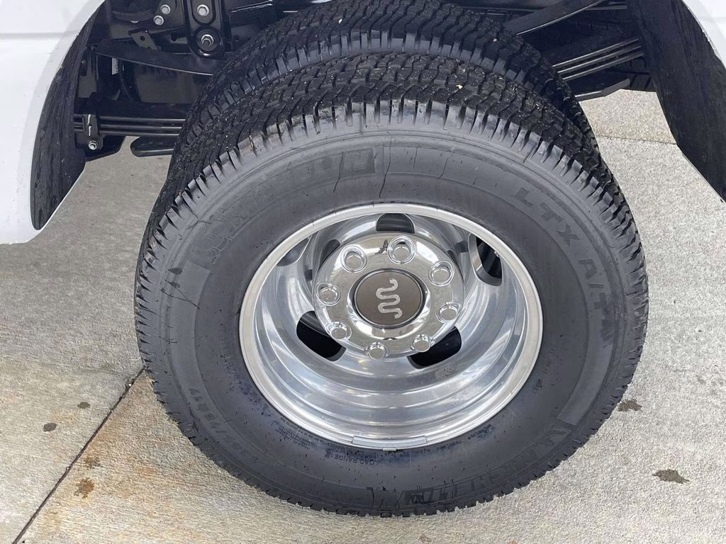 2026 Star White Metallic Tri-Coat Ford Super Duty F-350 DRW King Ranch 4X4 Truck