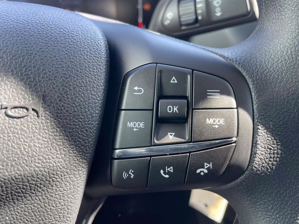 2025 Oxford White Ford Maverick XL FWD Truck