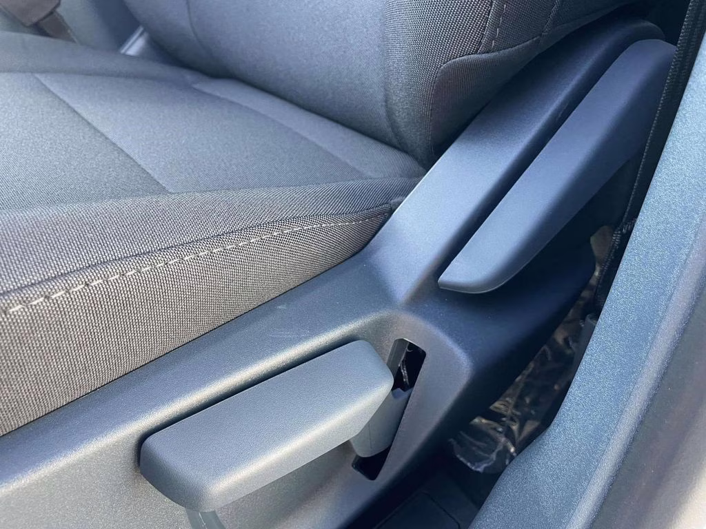 2025 Oxford White Ford Maverick XL FWD Truck