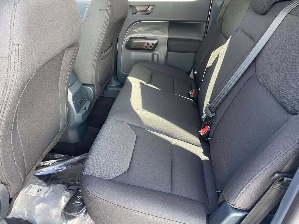 2025 Oxford White Ford Maverick XL FWD Truck