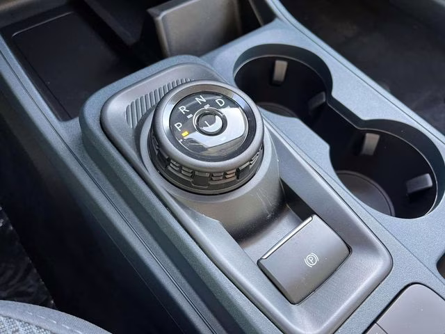 2025 Oxford White Ford Maverick XL FWD Truck