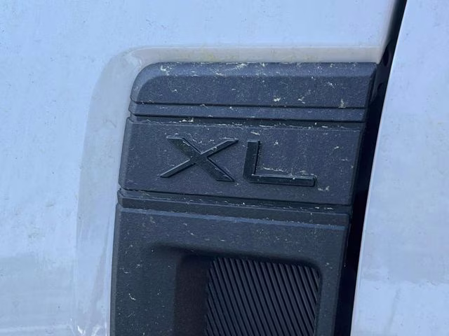 2025 Oxford White Ford Maverick XL FWD Truck