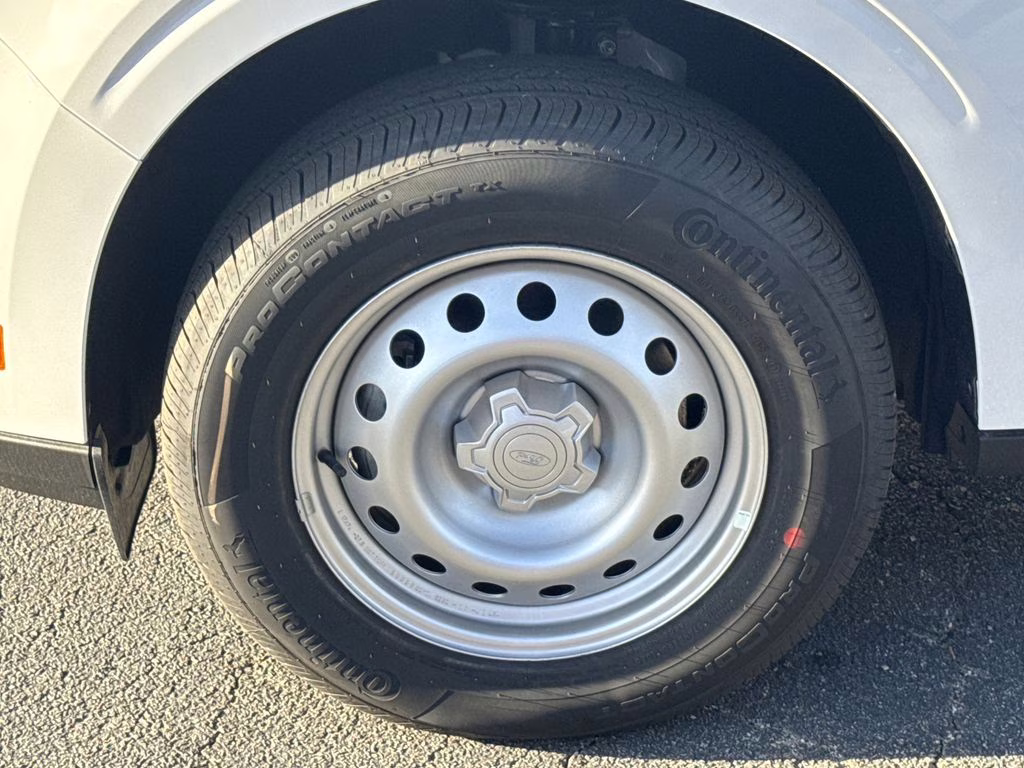 2025 Oxford White Ford Maverick XL FWD Truck