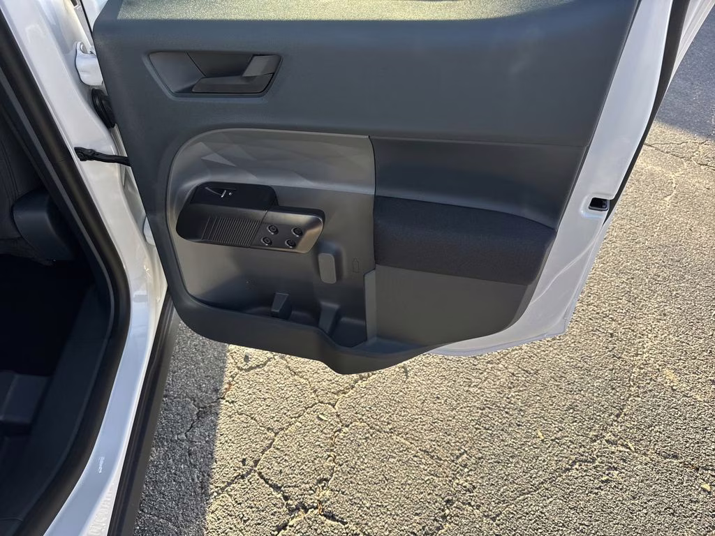 2025 Oxford White Ford Maverick XL FWD Truck