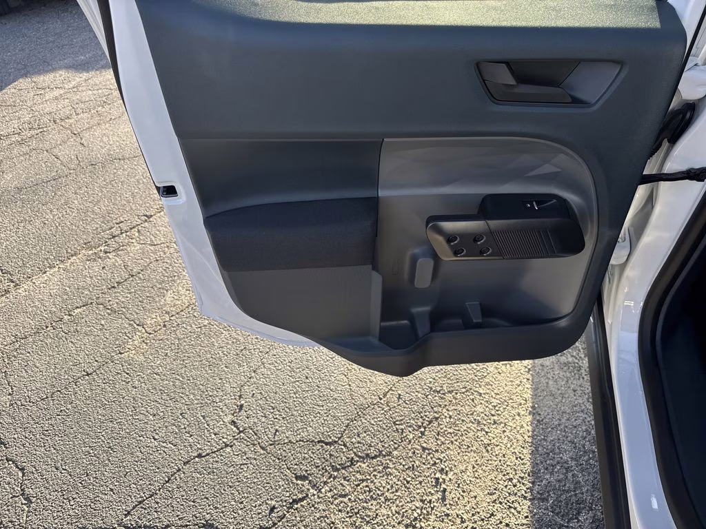 2025 Oxford White Ford Maverick XL FWD Truck