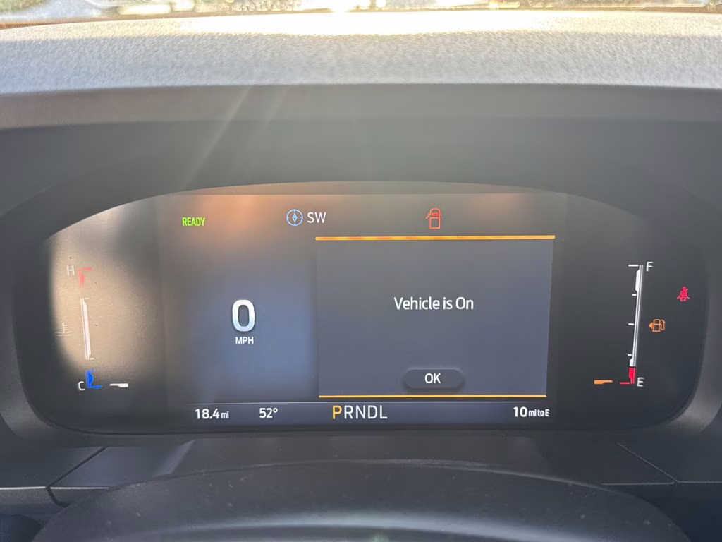 2025 Oxford White Ford Maverick XL FWD Truck