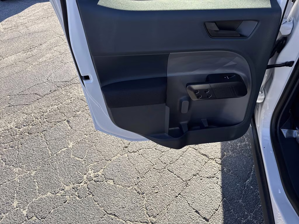 2025 Oxford White Ford Maverick XL FWD Truck