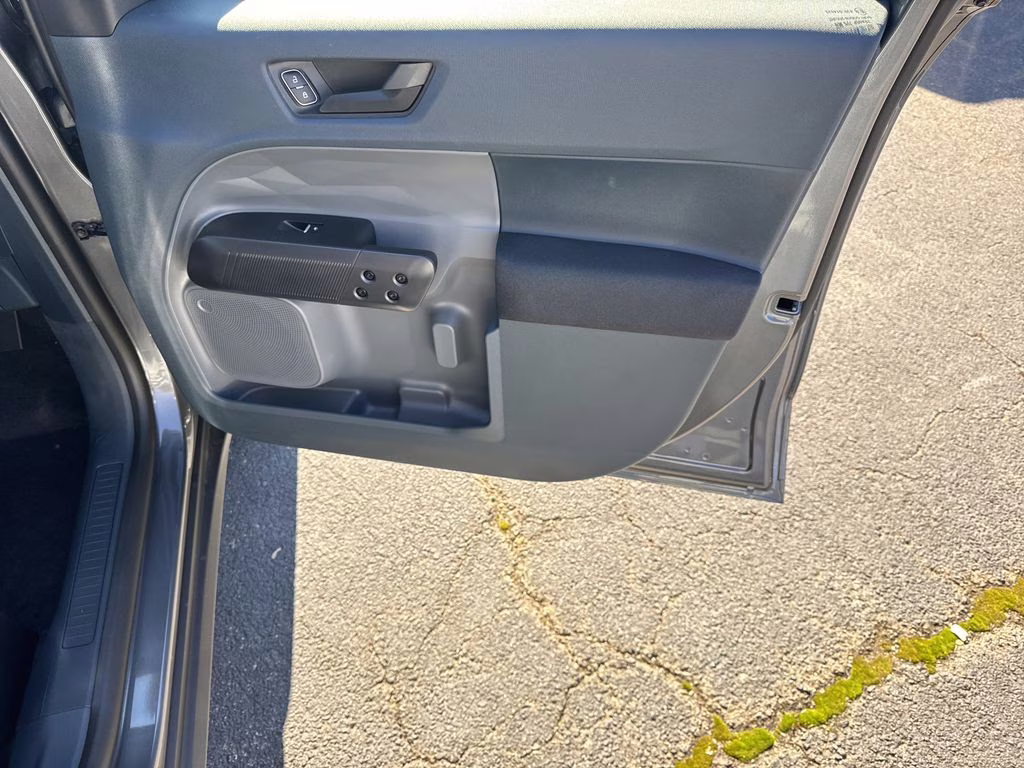 2025 Gray Metallic Ford Maverick XL AWD Truck