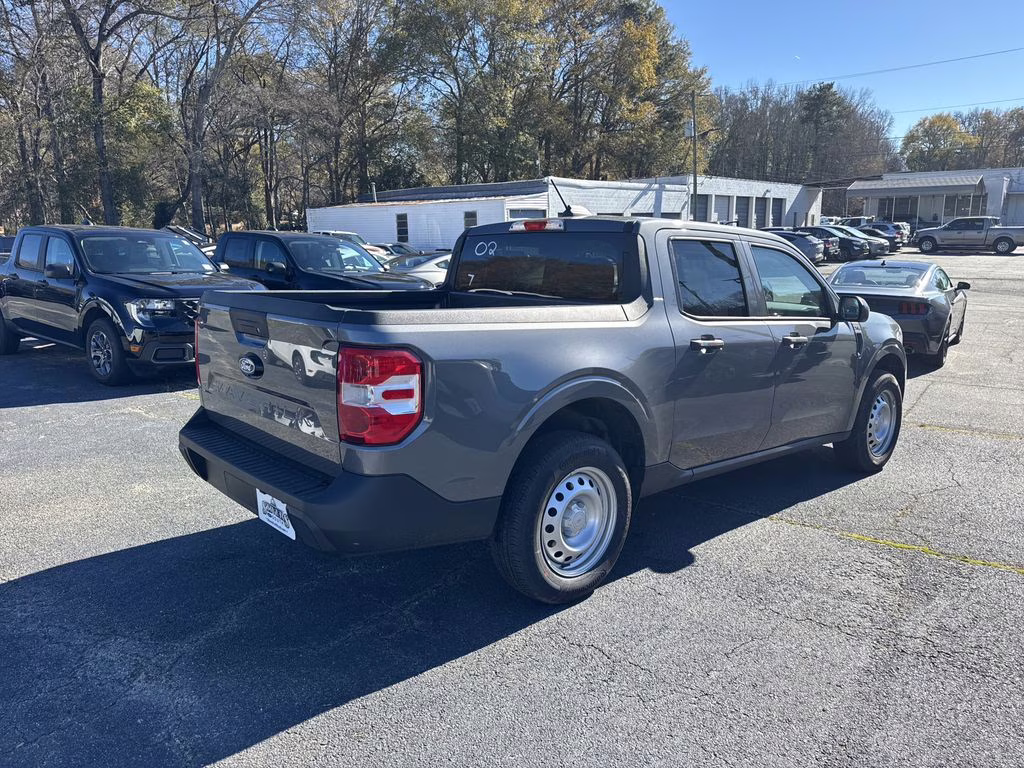 2025 Gray Metallic Ford Maverick XL AWD Truck