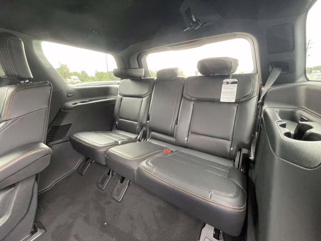 2025 Oxford White Ford Expedition Tremor 4X4 SUV