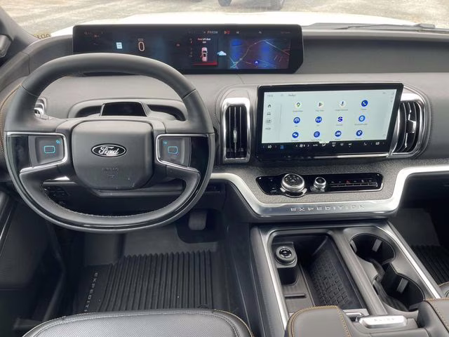 2025 Oxford White Ford Expedition Tremor 4X4 SUV