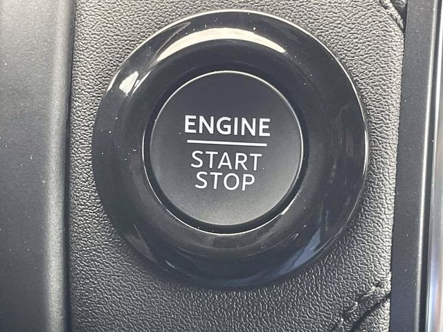 2025 Oxford White Ford Expedition Tremor 4X4 SUV