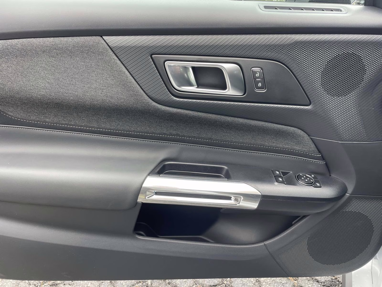 2026 Oxford White Ford Mustang EcoBoost RWD Coupe