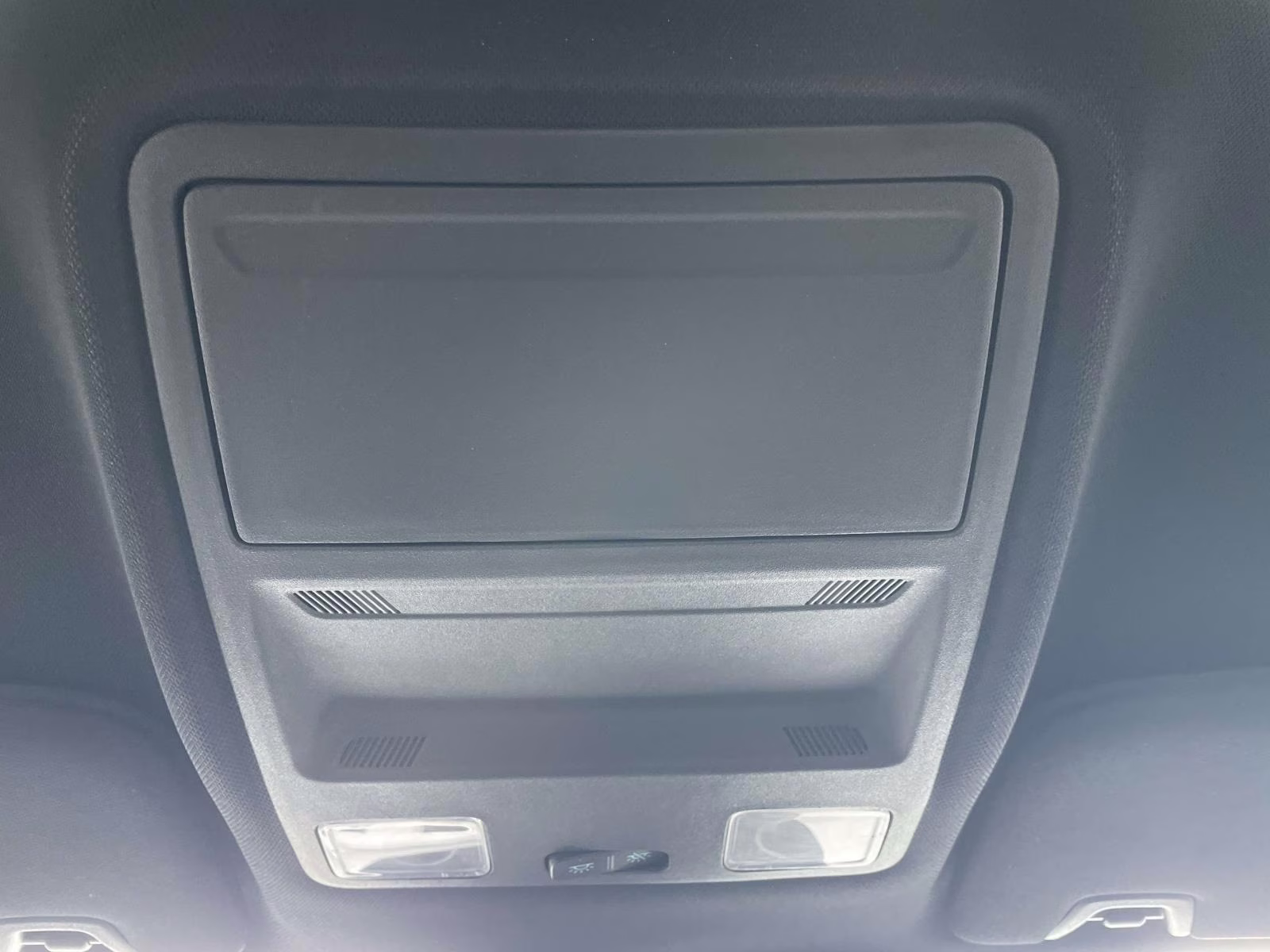 2026 Oxford White Ford Mustang EcoBoost RWD Coupe