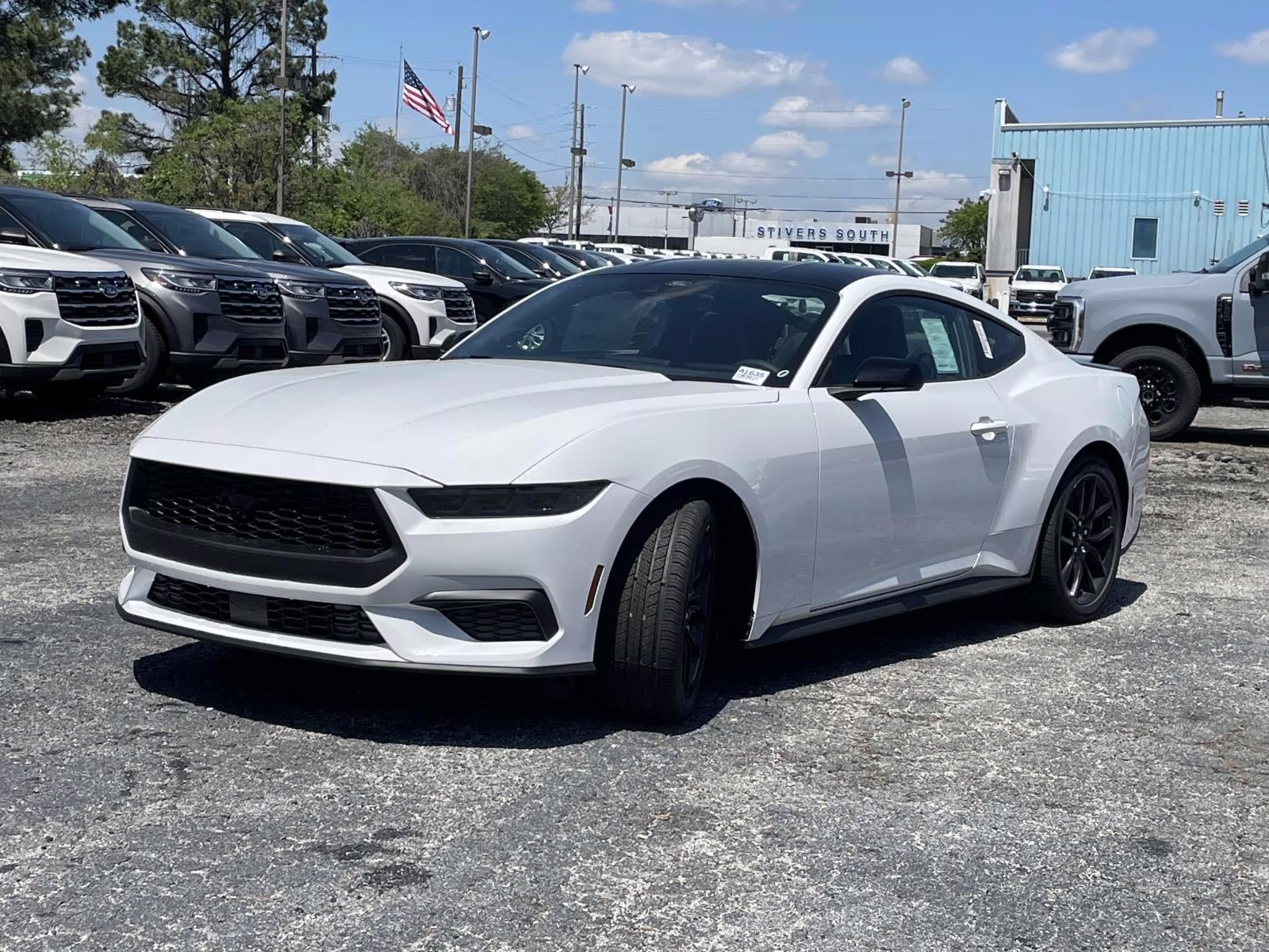 2025 Oxford White Ford Mustang EcoBoost RWD Coupe