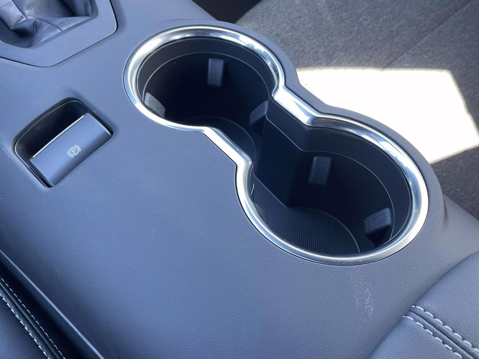 2026 Oxford White Ford Mustang EcoBoost RWD Coupe