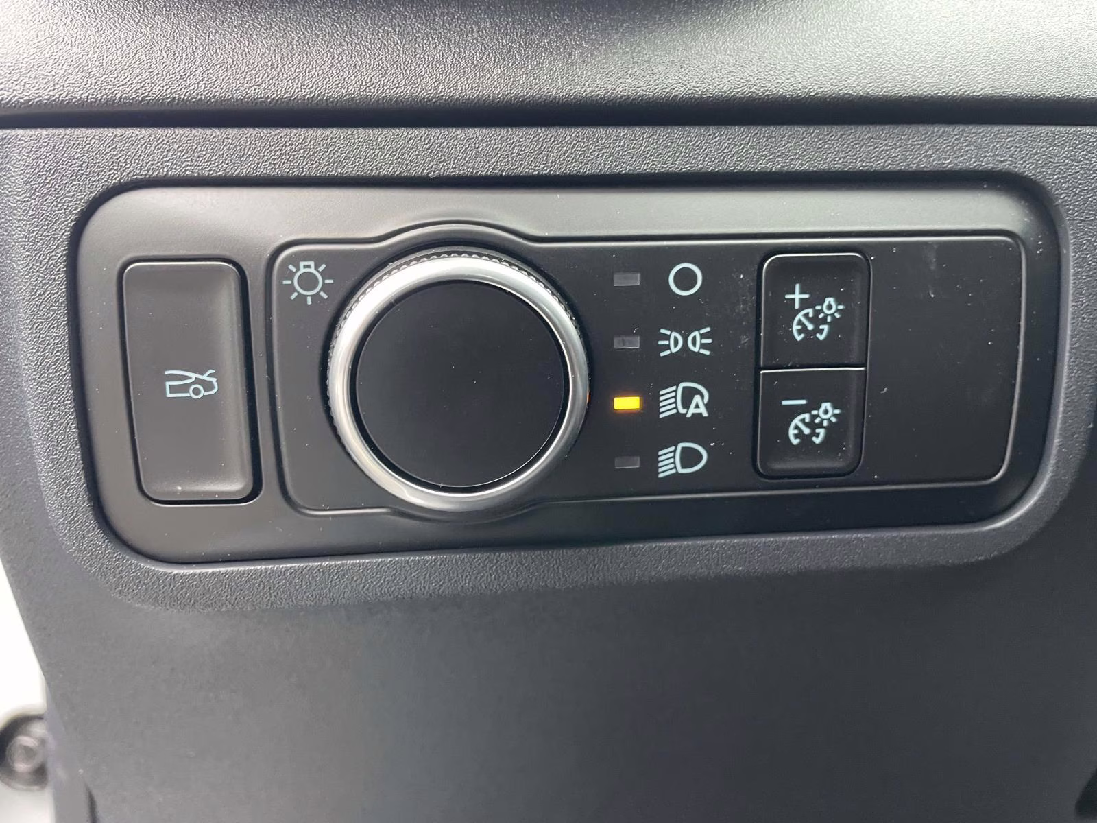 2026 Oxford White Ford Mustang EcoBoost RWD Coupe