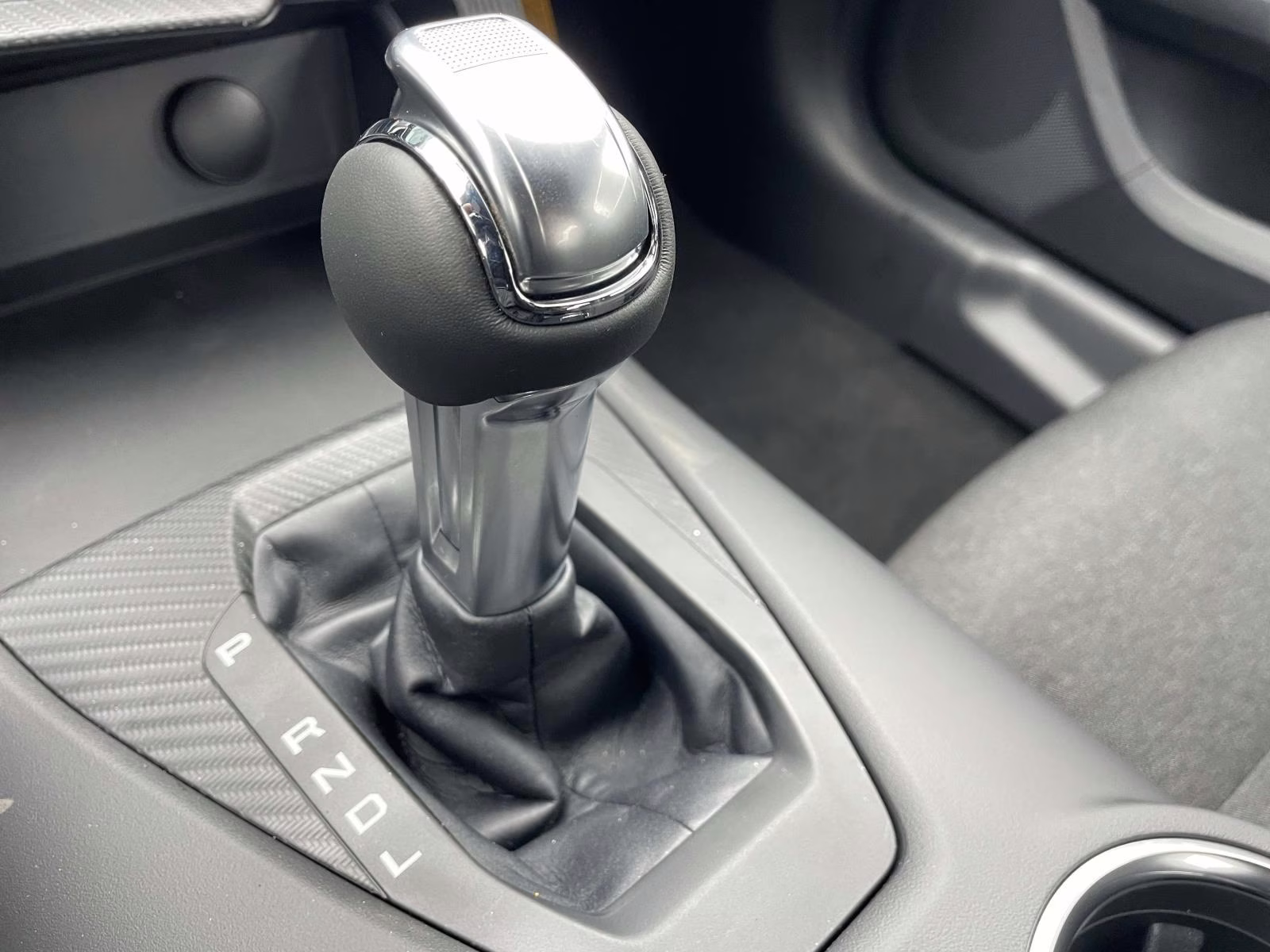 2026 Oxford White Ford Mustang EcoBoost RWD Coupe