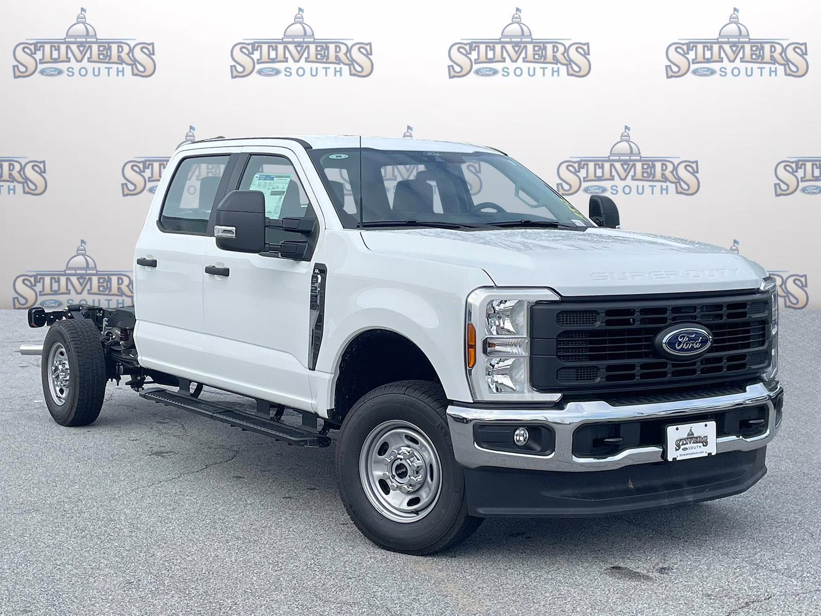 2025 Oxford White Ford Super Duty F-250 SRW XL 4X4 Truck