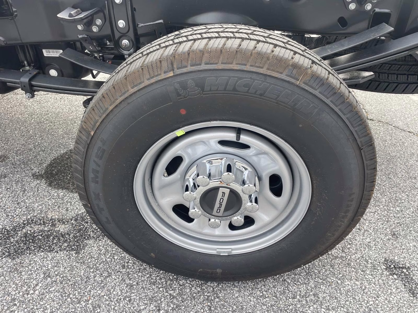 2025 Oxford White Ford Super Duty F-250 SRW XL 4X4 Truck