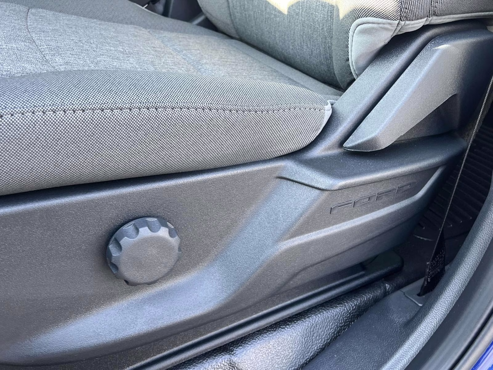 2026 Blue Metallic Ford Super Duty F-350 DRW XL 4X4 Chassis