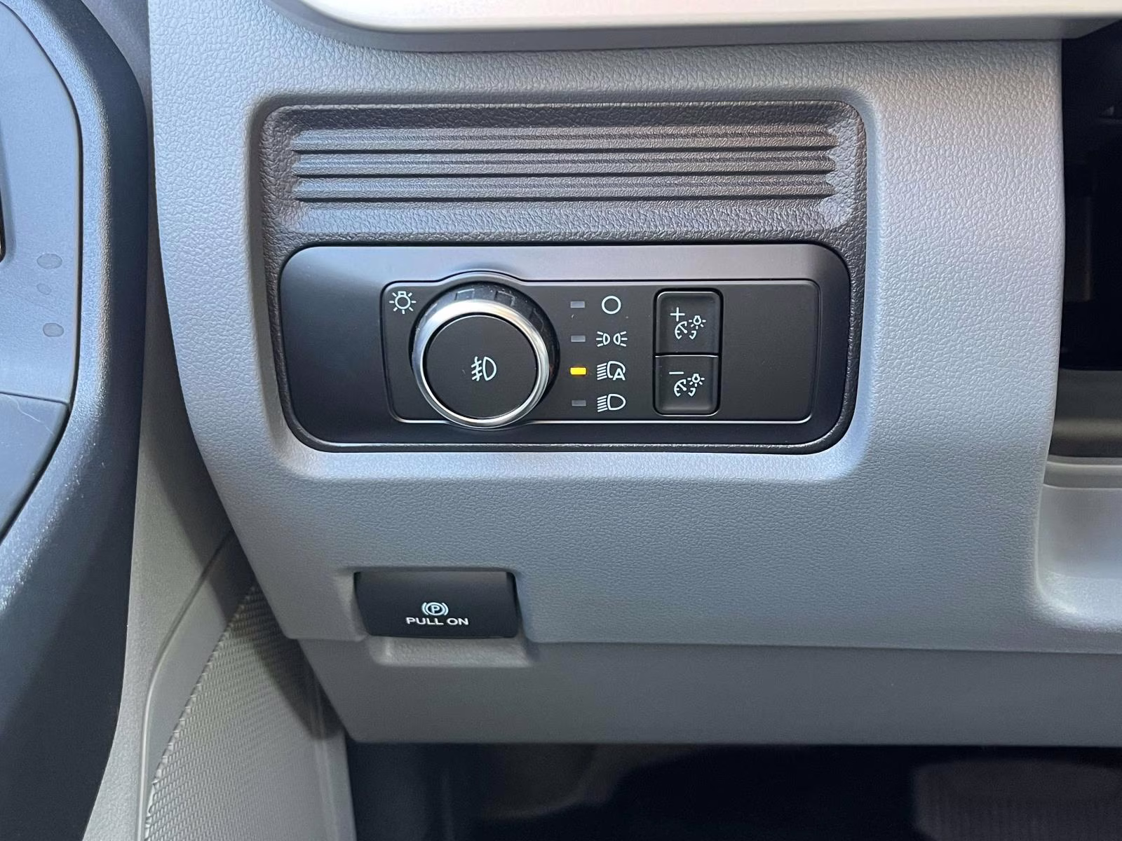 2026 Blue Metallic Ford Super Duty F-350 DRW XL 4X4 Chassis