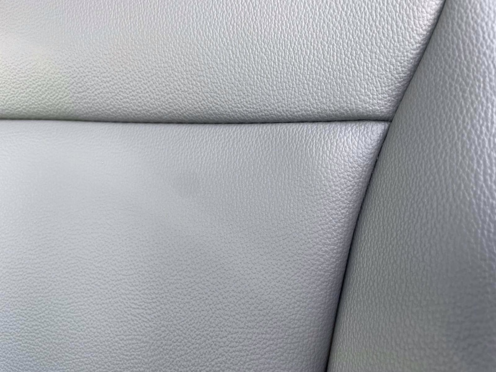 2026 Oxford White Ford Super Duty F-350 SRW XL RWD Chassis