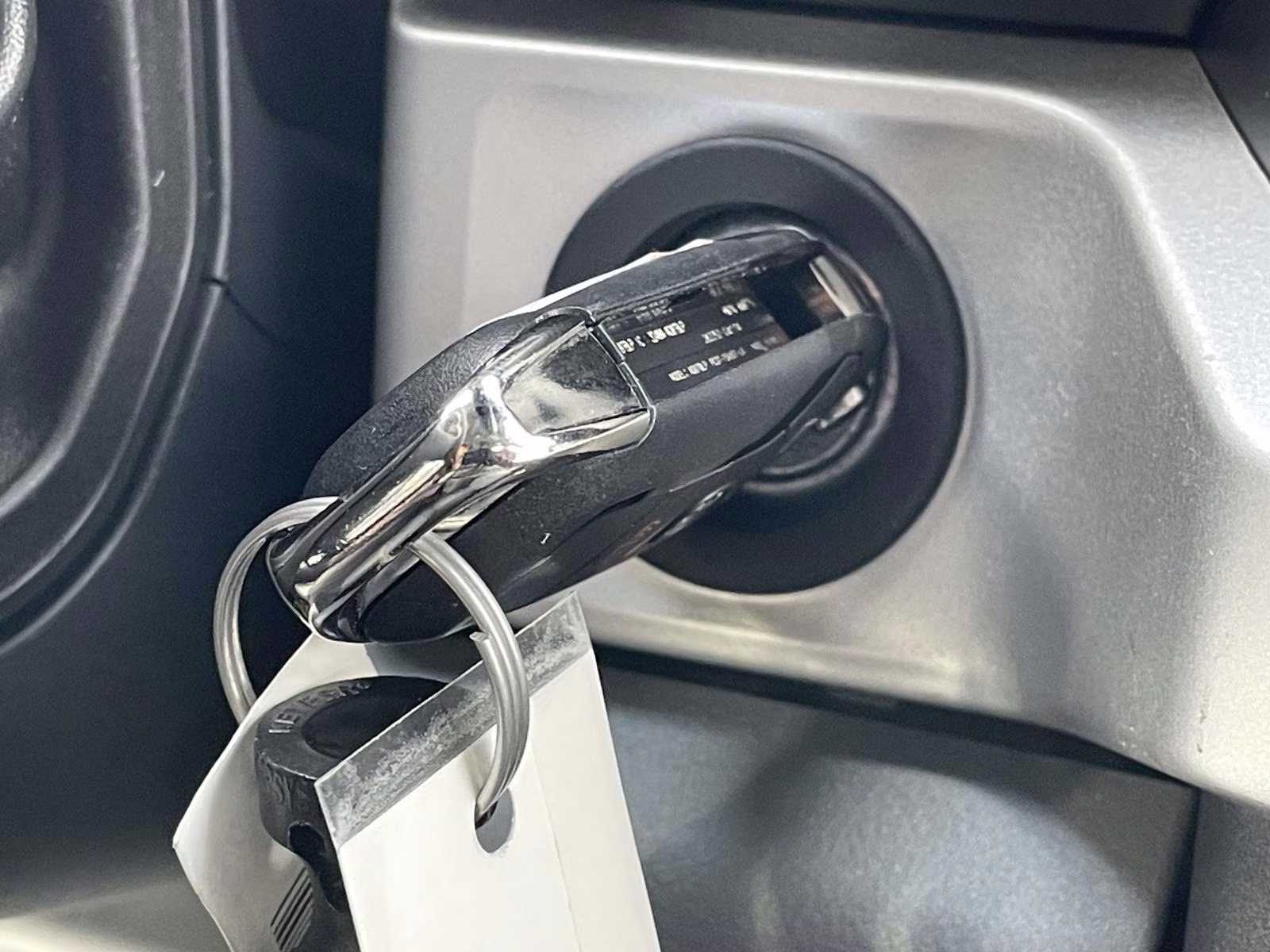 2026 Oxford White Ford Super Duty F-350 SRW XL RWD Chassis