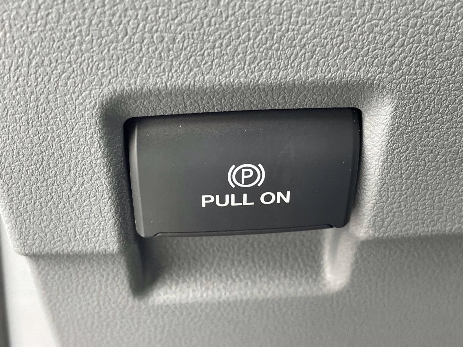 2026 Oxford White Ford Super Duty F-350 SRW XL 4X4 Chassis