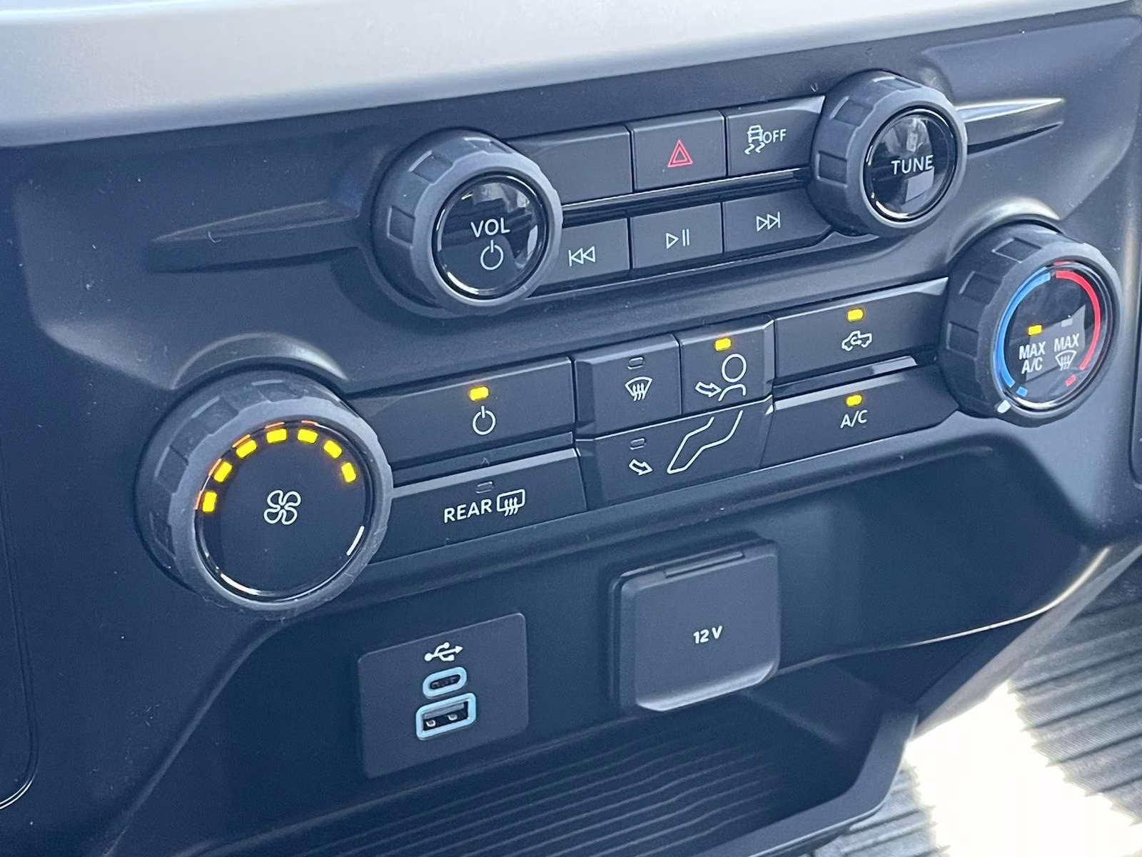 2026 Oxford White Ford Super Duty F-350 SRW XL 4X4 Chassis