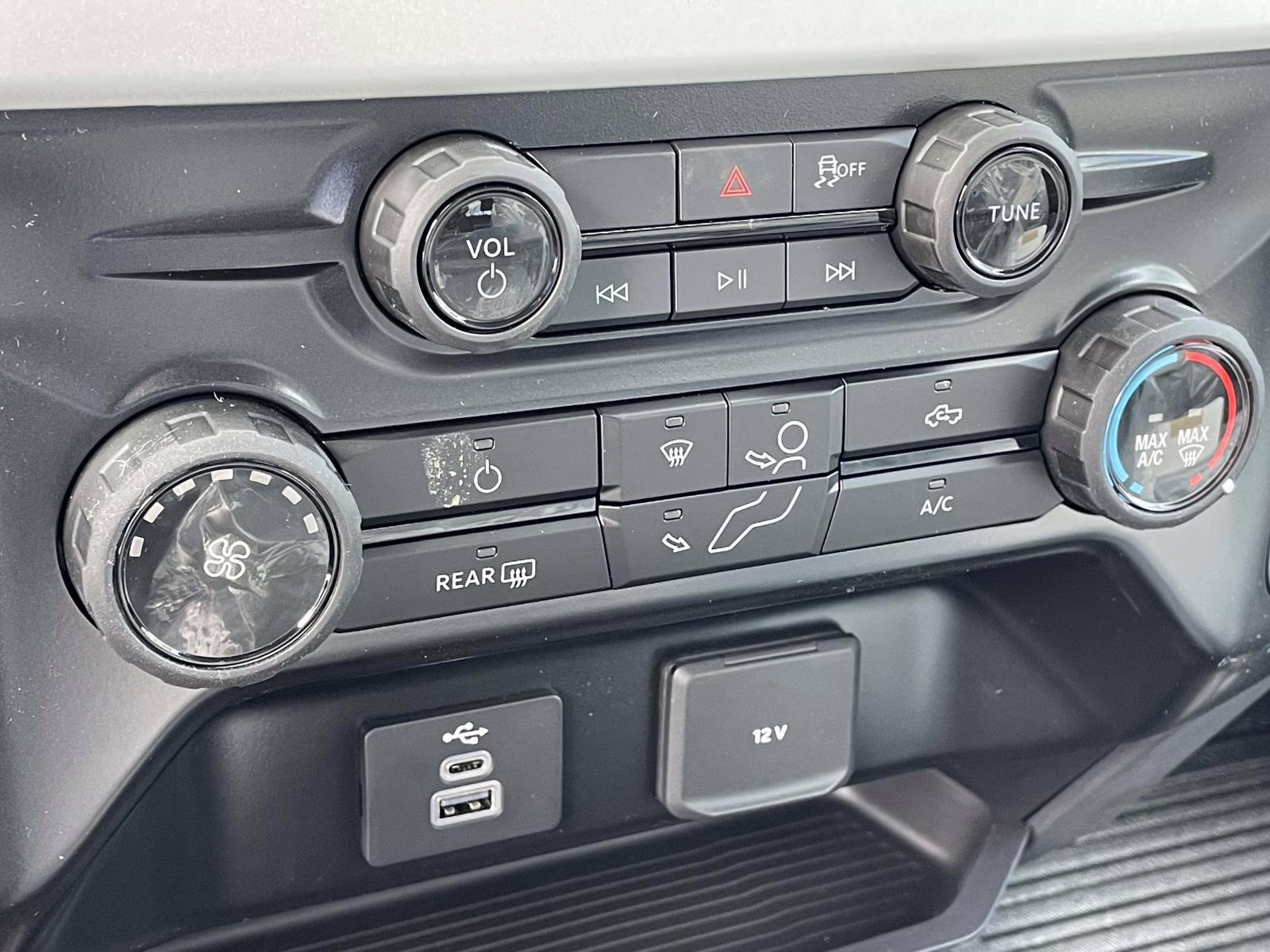 2026 Oxford White Ford Super Duty F-350 SRW XL 4X4 Chassis