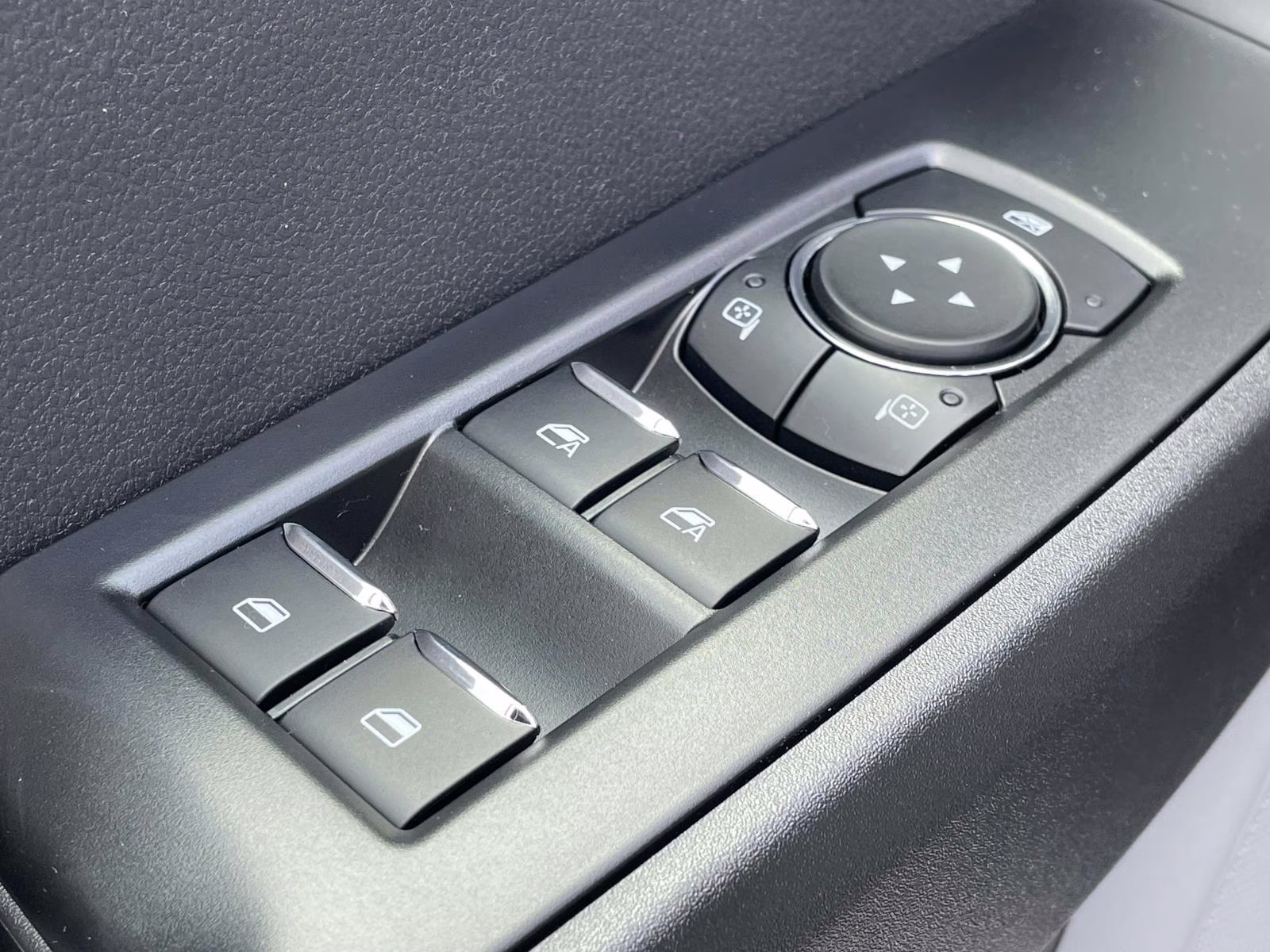 2026 Oxford White Ford Super Duty F-350 DRW XL 4X4 Chassis