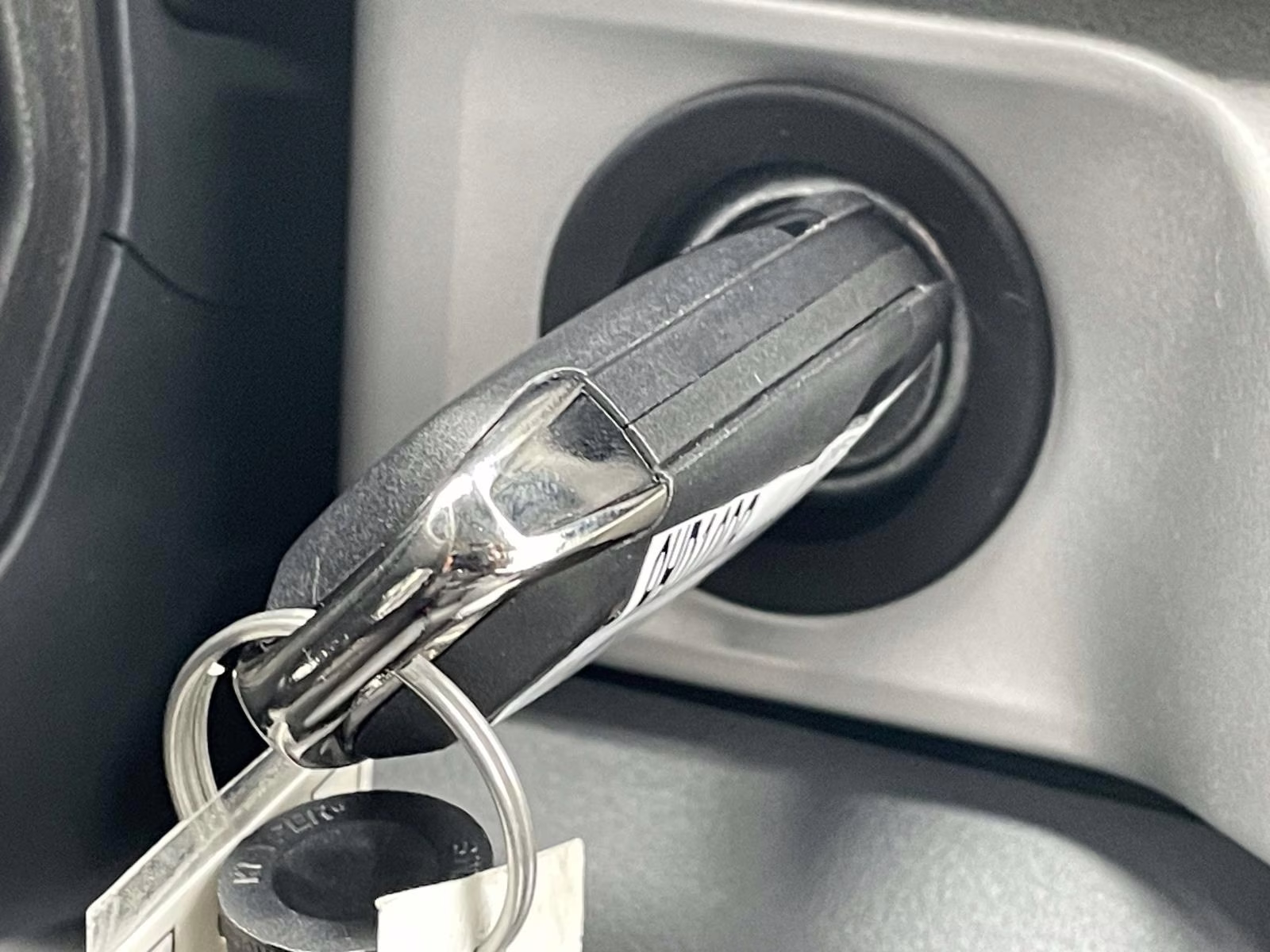 2026 Oxford White Ford Super Duty F-350 DRW XL 4X4 Chassis