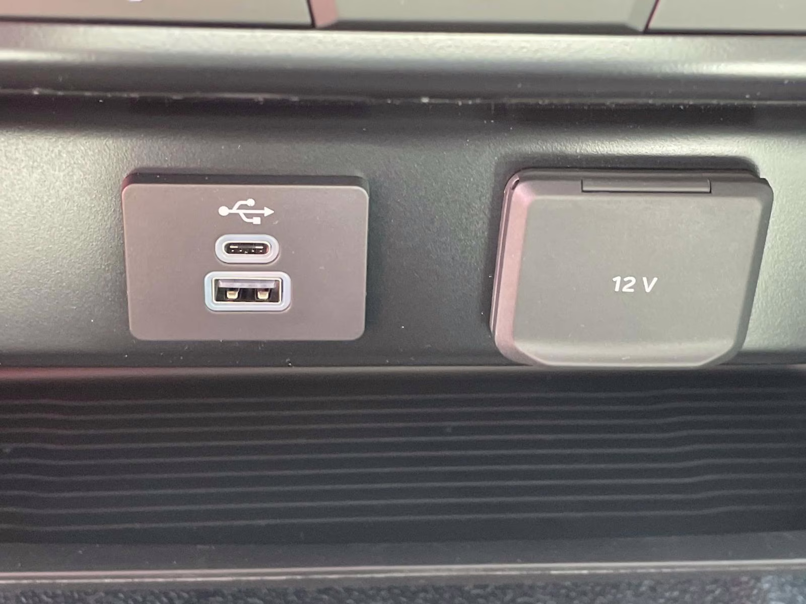 2025 Oxford White Ford Super Duty F-250 SRW XL RWD Truck