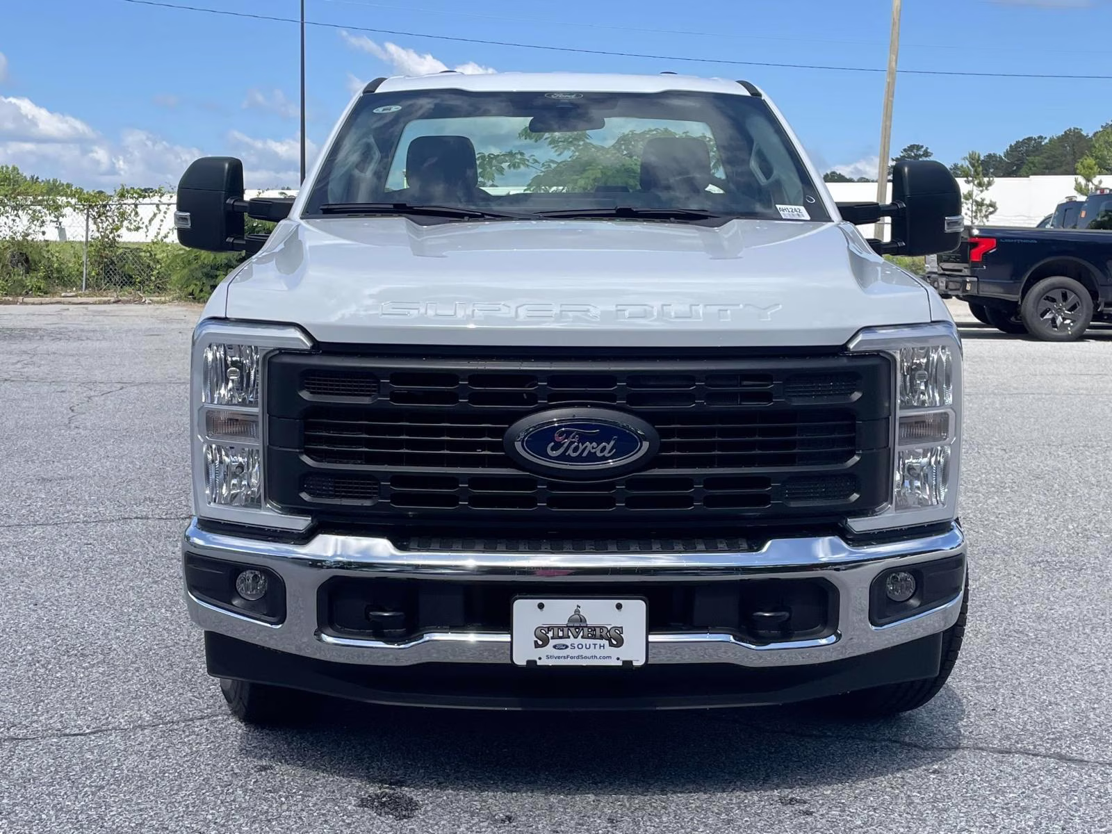2025 Oxford White Ford Super Duty F-250 SRW XL RWD Truck