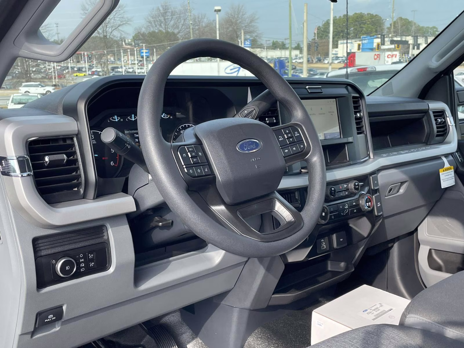 2026 Oxford White Ford Super Duty F-550 DRW XL RWD Chassis