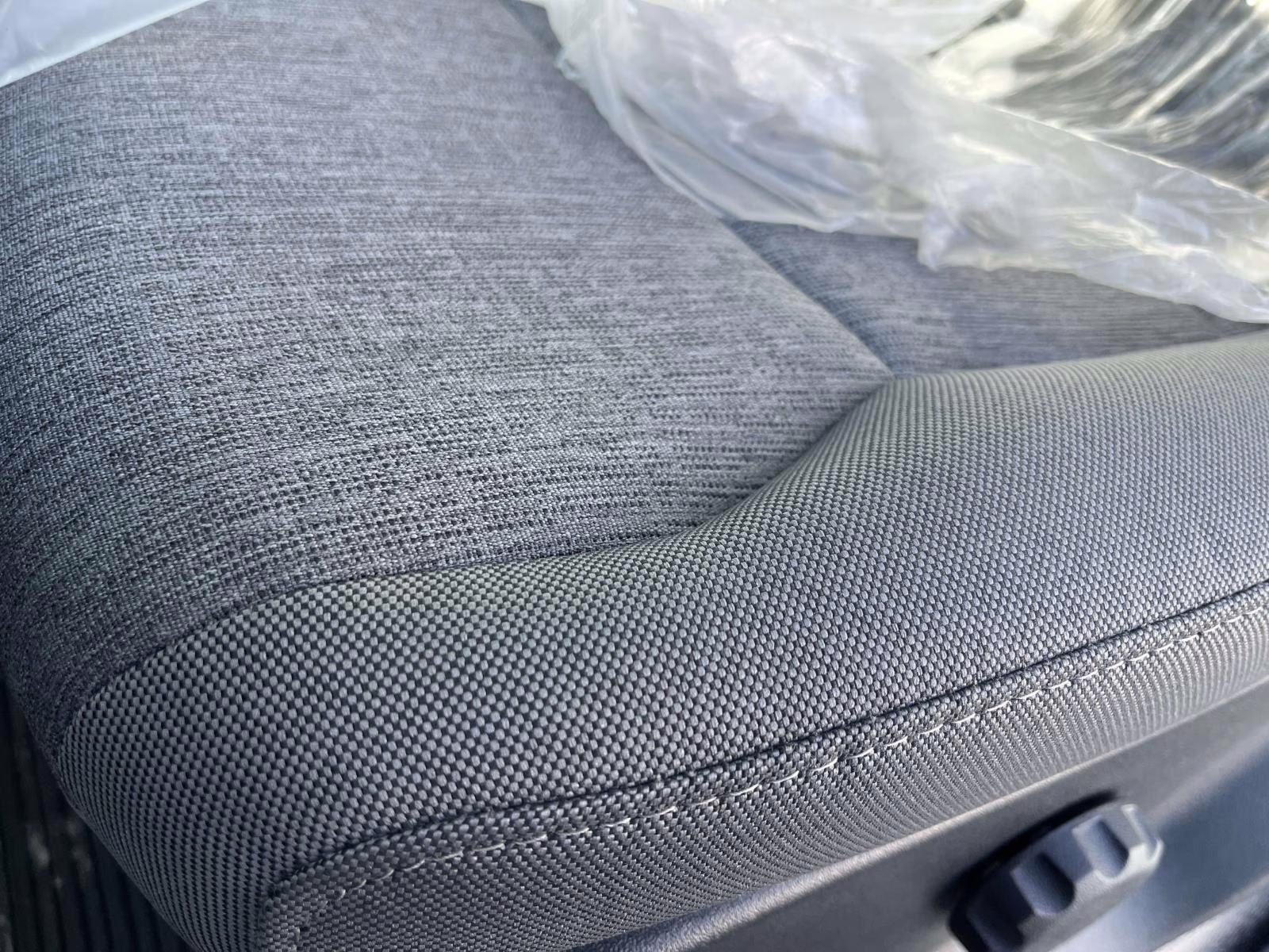 2026 Oxford White Ford Super Duty F-550 DRW XL RWD Chassis