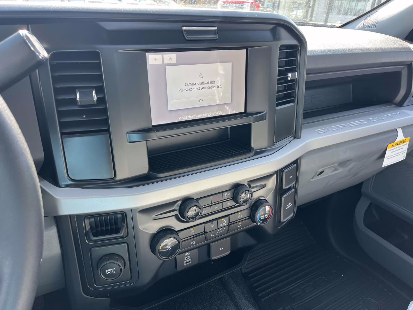 2026 Oxford White Ford Super Duty F-550 DRW XL RWD Chassis