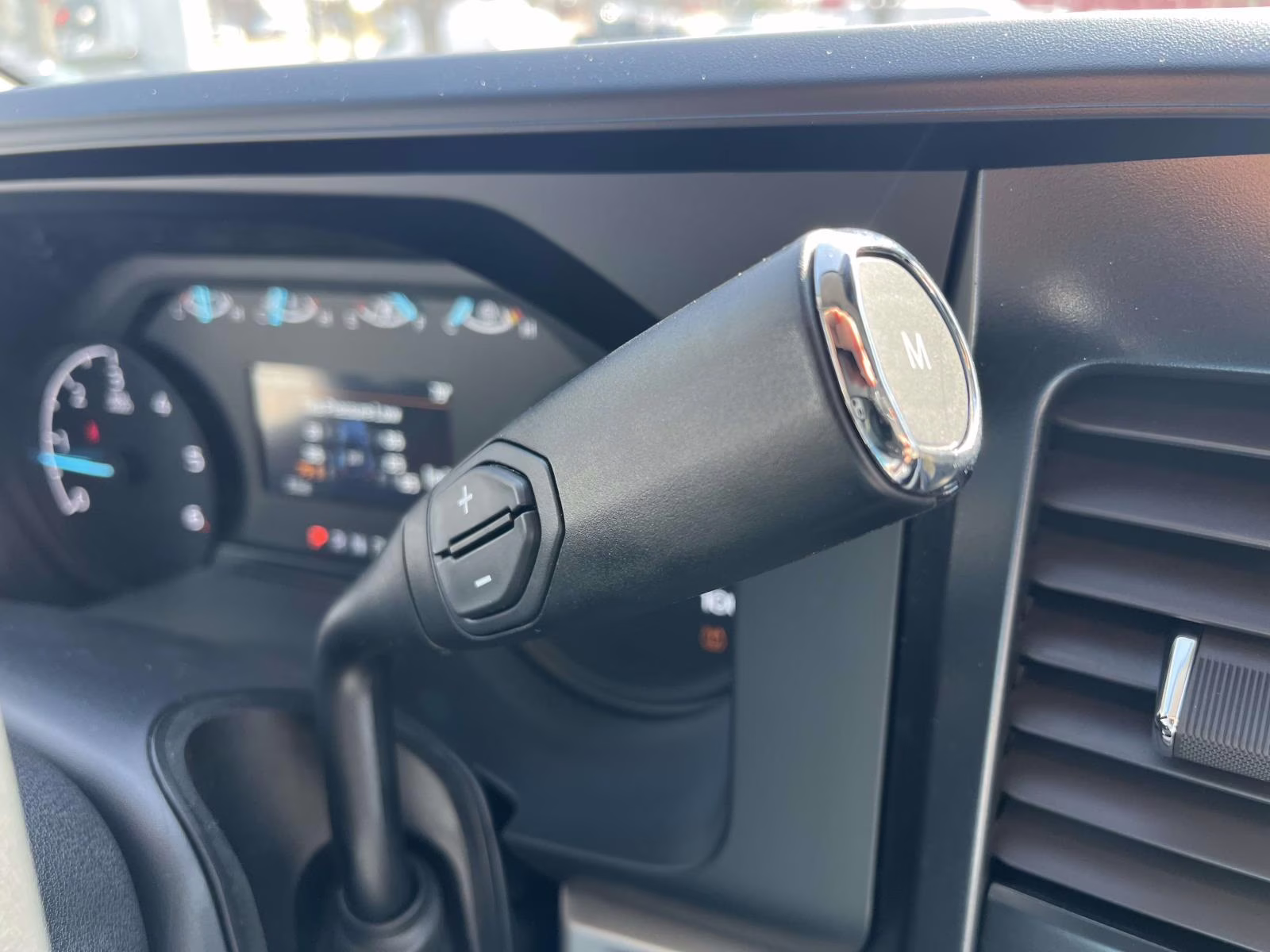 2026 Oxford White Ford Super Duty F-550 DRW XL RWD Chassis