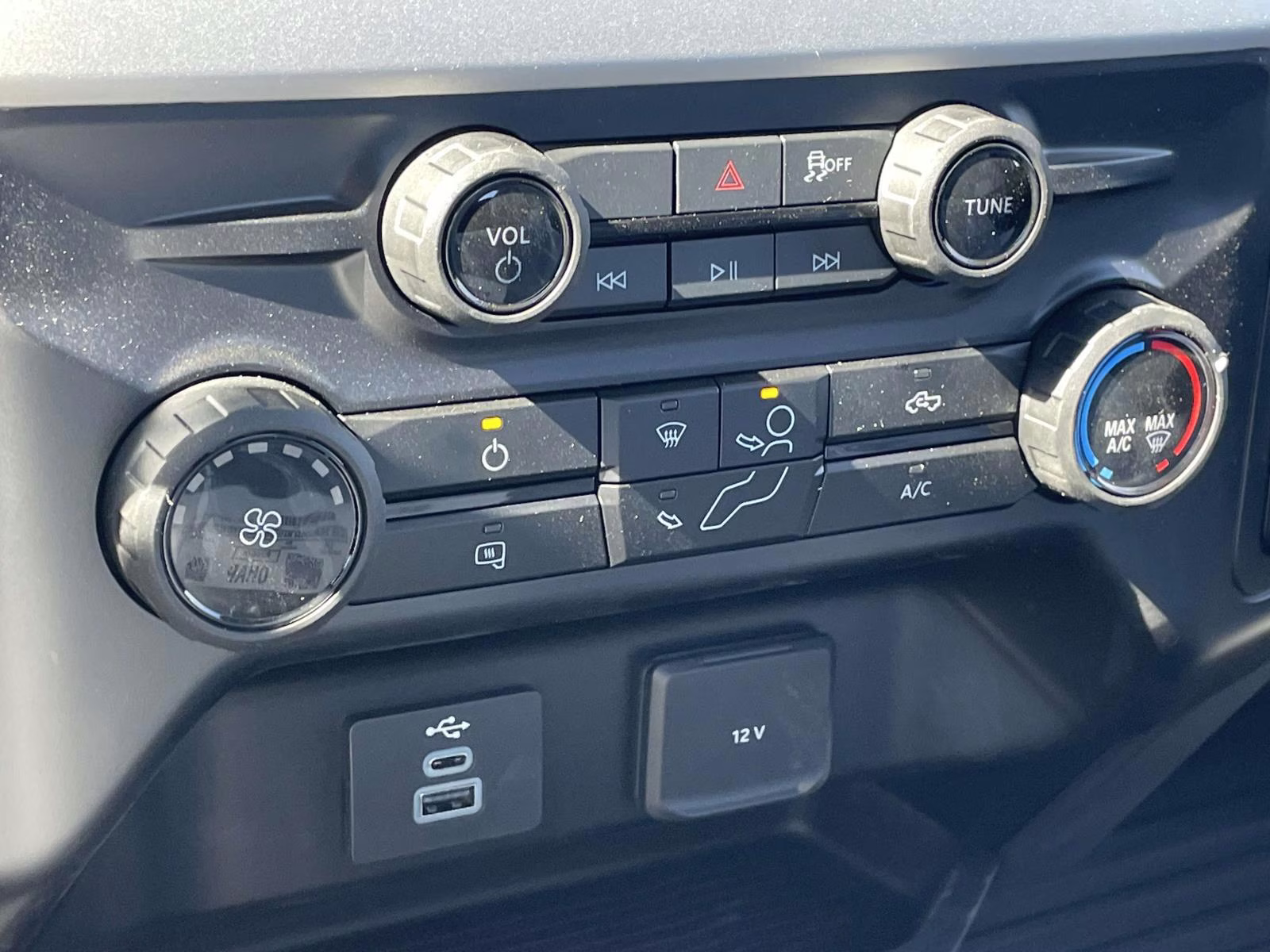 2026 Oxford White Ford Super Duty F-550 DRW XL RWD Chassis